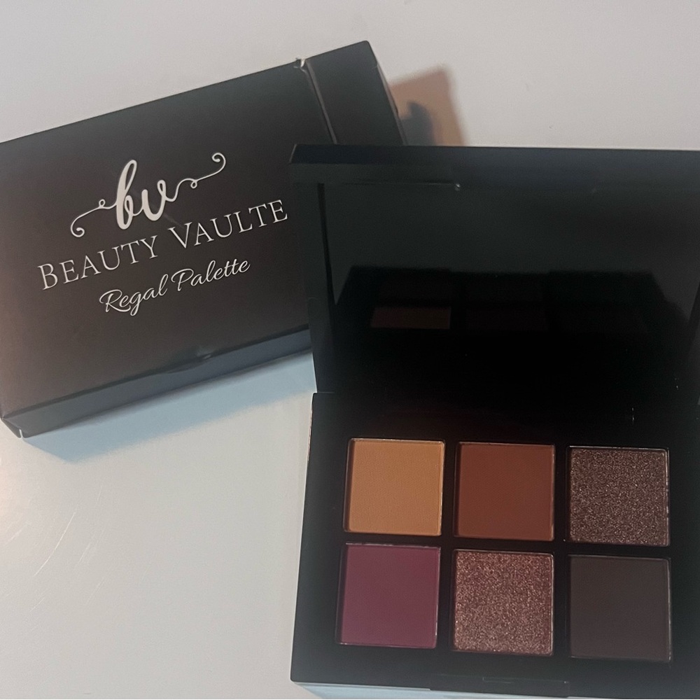 Beauty Vaulte, size is 0.38oz/10.8g new weight,see pic for colors